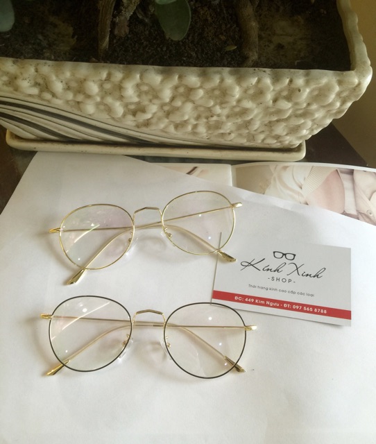 Kính Vintage Kim loại tăm mảnh Hàn Quốc đuôi nhọn | BigBuy360 - bigbuy360.vn