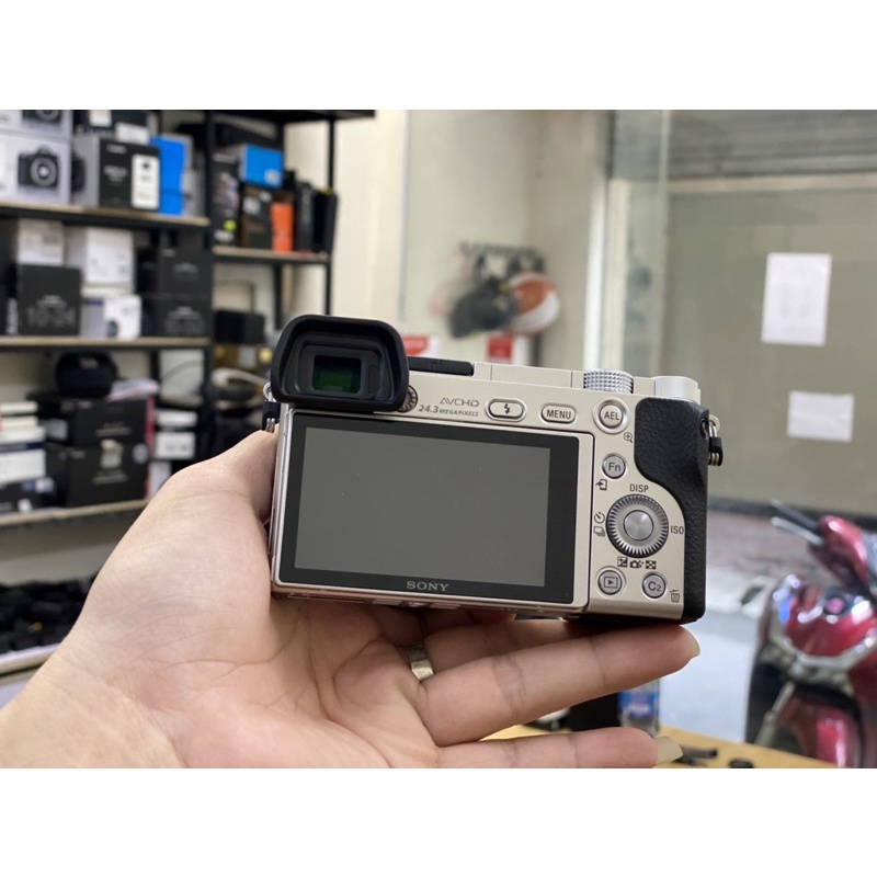 Máy ảnh Sony A6000 kèm kit 16-50mm likenew