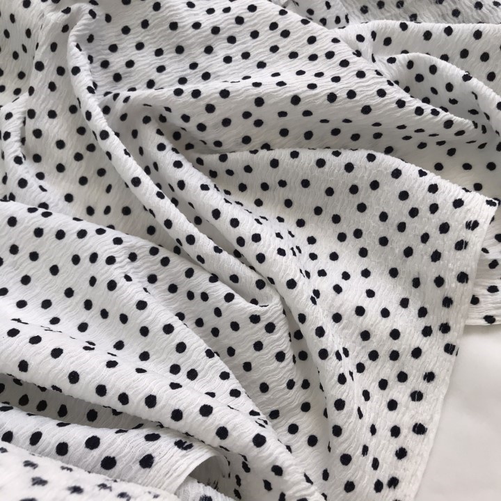 Vải Đũi Xốp Trắng Chấm Bi Khổ 1m5 - Co Giãn, Mềm Xốp - May Đầm, Váy, Áo Kiểu, Đồ Bộ