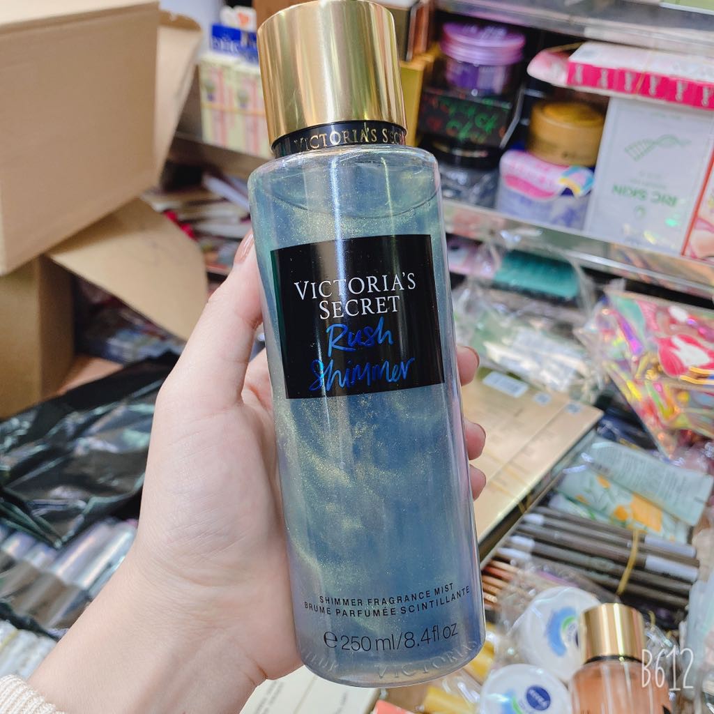 Xịt thơm toàn thân mix Nhũ Victoria Secret 250ml M102 | BigBuy360 - bigbuy360.vn