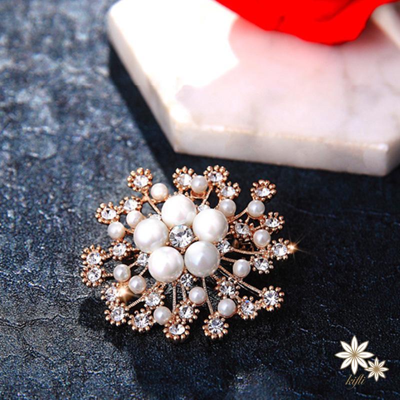 【kifli】Ghim gài áo hình hoa tuyết mạ vàng đính đá và ngọc trai nhân tạo phong cách Hàn Quốc