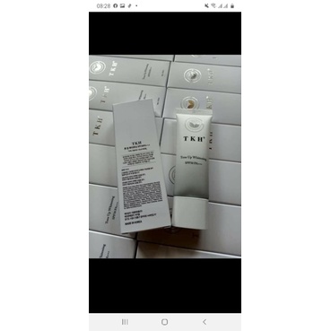 KEM CHỐNG NẮNG  tkh