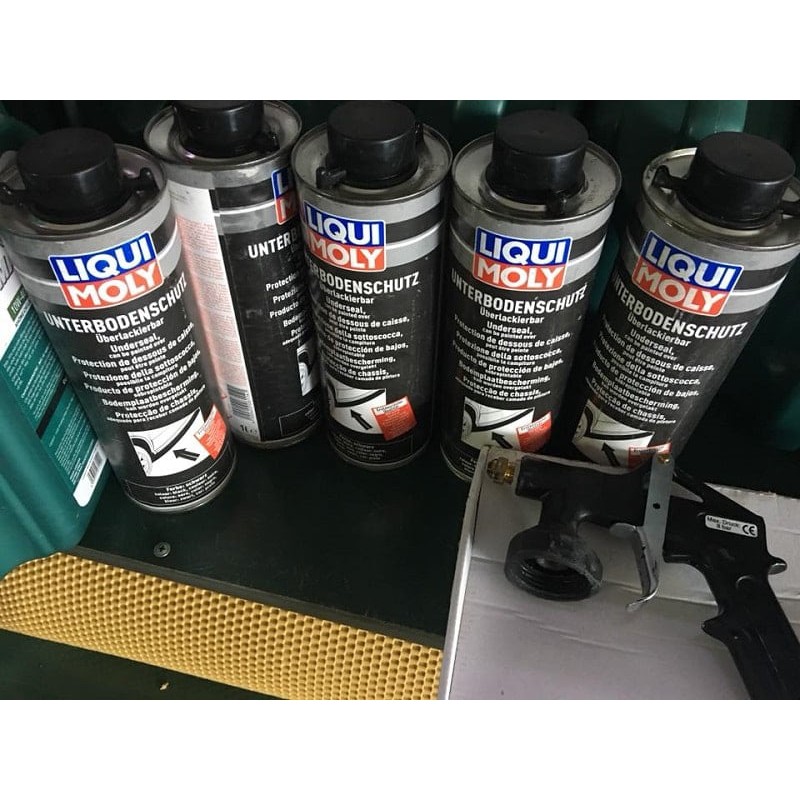 CHAI XỊT PHỦ GẦM ĐEN LIQUI MOLY STONEGUARD BLACK 6113 500ML