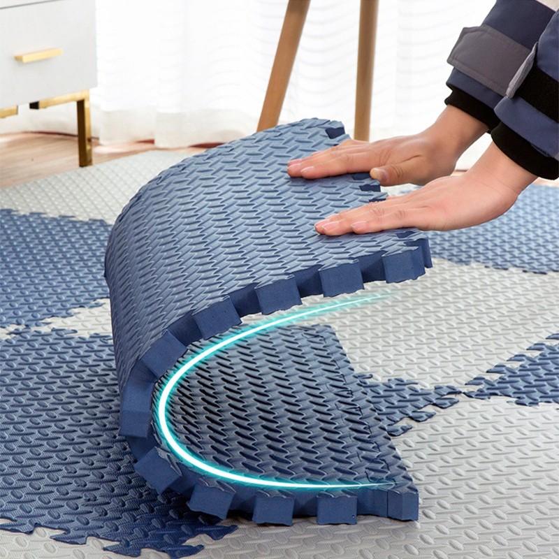 Tấm thảm lắp ghép chống va chạm thiết kế tiện dụng cho bé