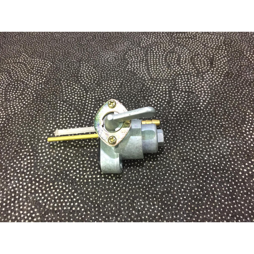 Honda 67: khóa xăng cho bình xăng lớn xe 67- 72- mã 02