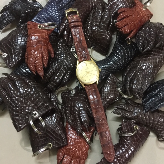 Móc chìa khoá tay cá sấu
