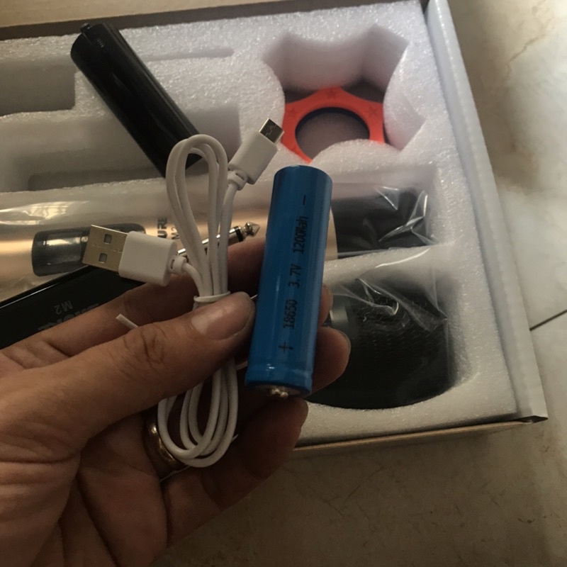 BỘ MICRO KHÔNG DÂY Shure M2 DÙNG CHO LOA KÉO HOẶC AMPLY - micro đa năng nhôm - Gia Khang Shop