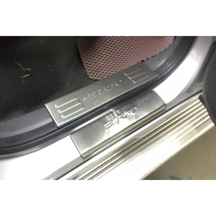 Bộ 8 ốp bậc trong ngoài xe Mazda BT50 mẫu Inox