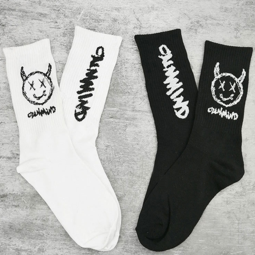 Vớ Cotton Cổ Cao Có In Hình Nhiều Màu Sắc Đầy Cá Tính