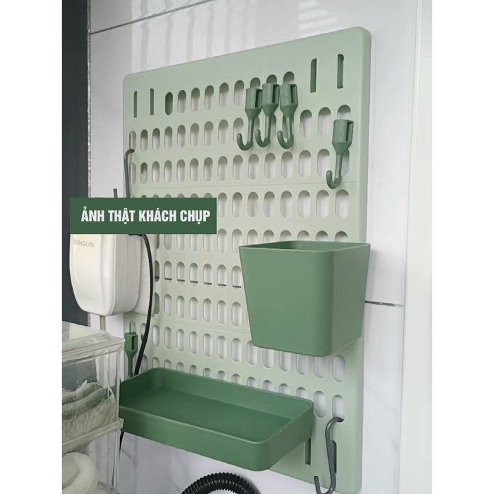 Bảng để đồ đa năng, Kệ để đồ dán tường không khoan lắp, Pegboard đục lỗ trang trí nhà cửa bằng nhựa cao cấp