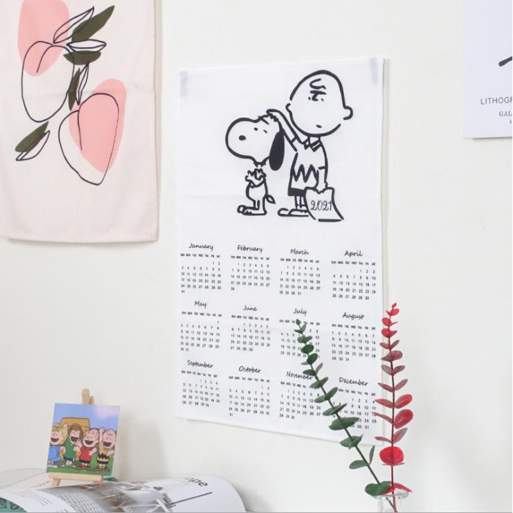 Lịch vải treo tường trang trí năm 2021 họa tiết chú chó Snoopy cute