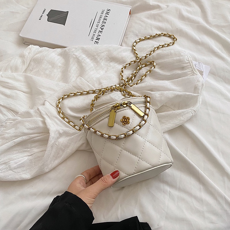 Túi đeo vai IELGY dáng xô phối dây xích thời trang cho nữ dễ phối đồ