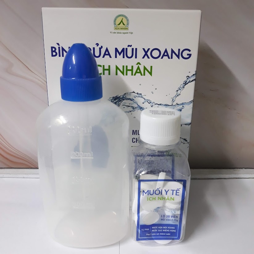 BÌNH RỬA MŨI XOANG ÍCH NHÂN - Hộp 1 bình rửa + 1 lọ 30 viên muối y tế