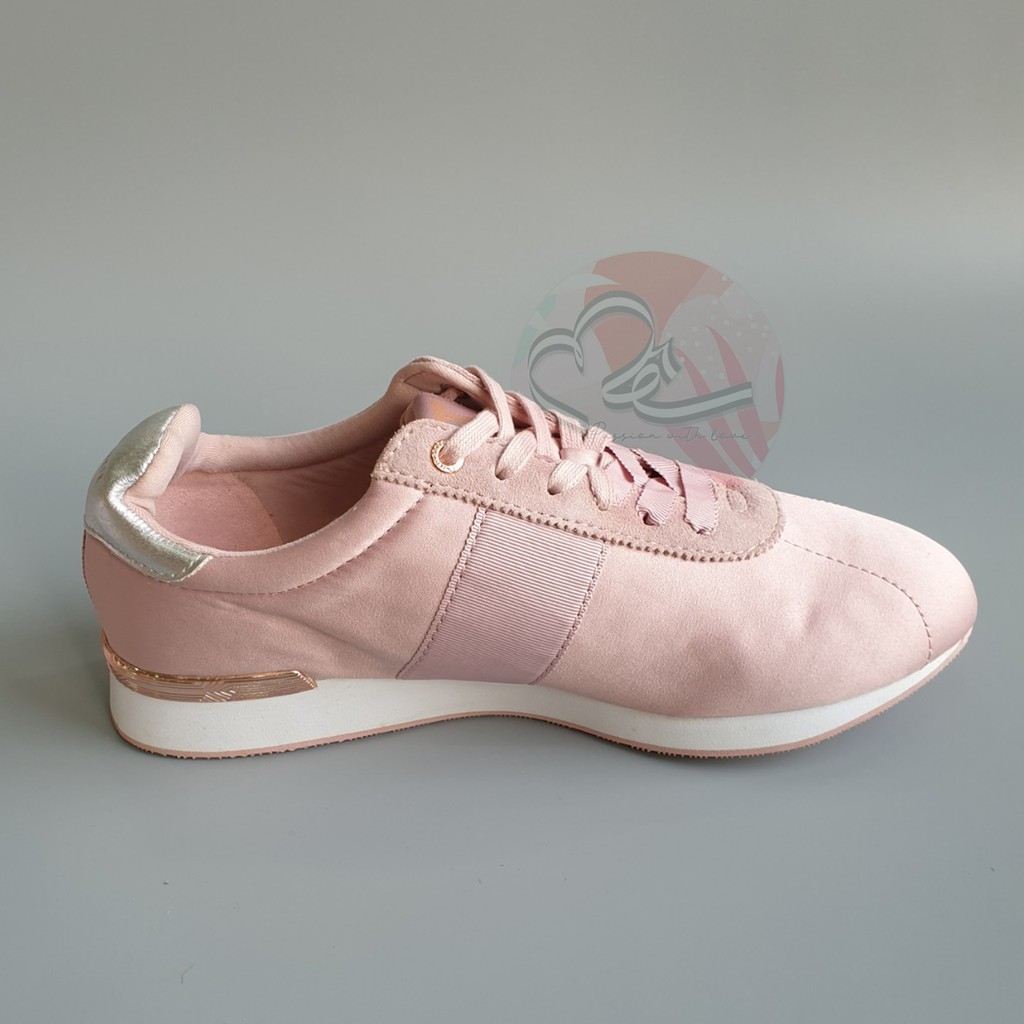 Giày sneaker nữ hồng da lộn xuất khẩu Anh