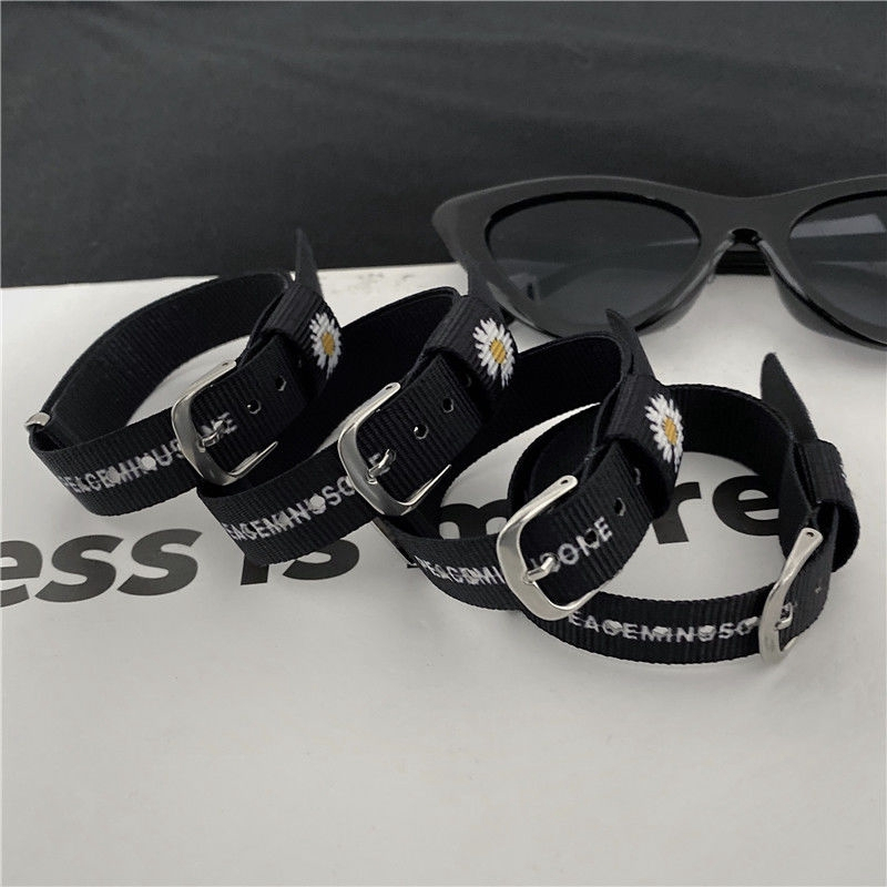 Vòng tay in chữ và họa tiết hoa cúc phong cách Hàn Quốc cho nam và nữ 23278