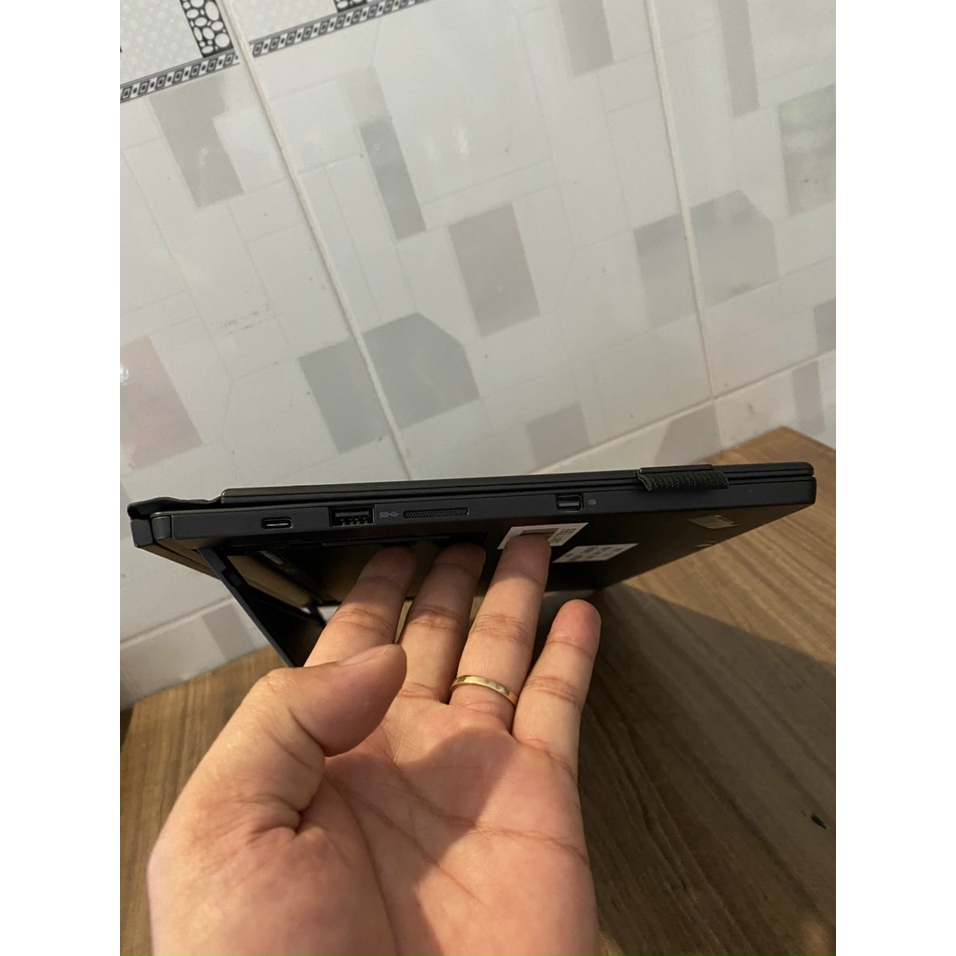 Laptop Lenovo Thinkpad X1 Tablet GEN2  Core i5-7Y54  Ram 8GB  SSD 256GB  12.5inch 2K CẢM ỨNG
