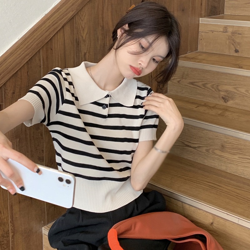 Áo Croptop Dệt Kim Ngắn Tay Họa Tiết Kẻ Sọc Màu Tương Phản Phong Cách Retro Hàn Quốc Cho Nữ