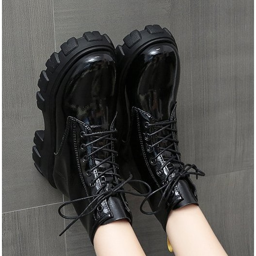 GIÀY BỐT ULZZANG CAO CỔ ĐẾ ĐINH DA BÓNG