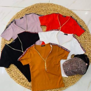 Áo thun lụa cổ dây kéo viền tay