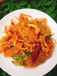 CƠM CHÁY LẮC KHÔ GÀ NGON