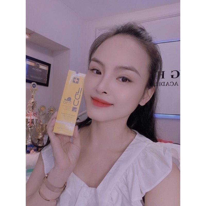 Kem Chống Nắng CGF Cho Da Dầu Chính Hãng