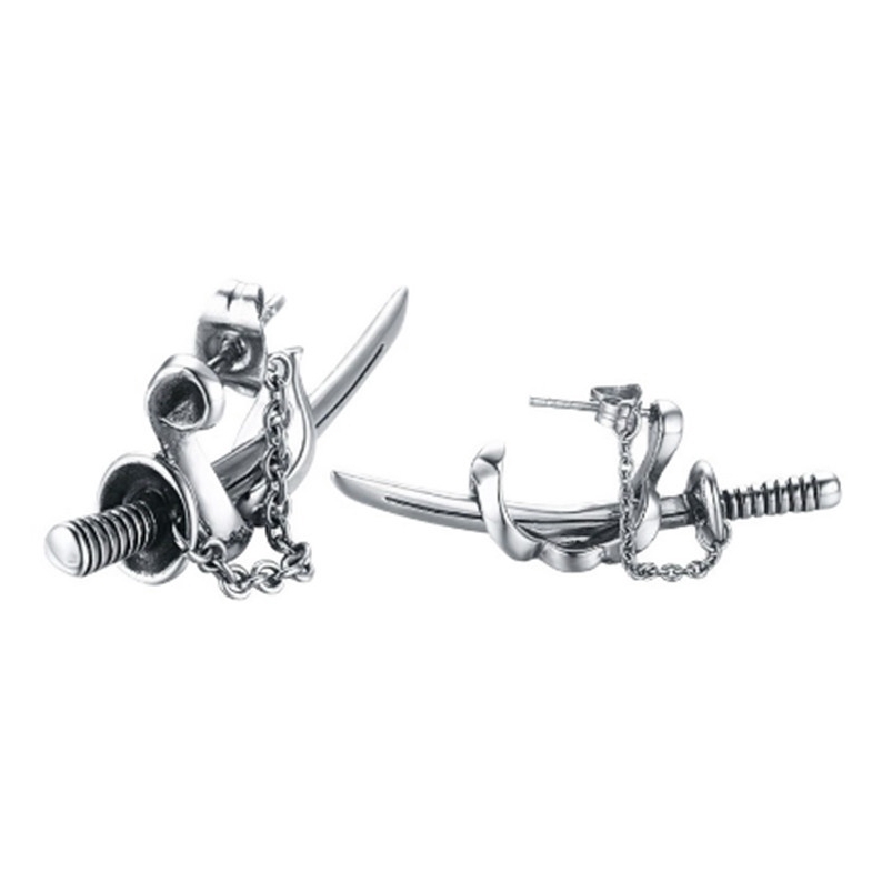 Khuyên tai thép không gỉ họa tiết kiếm Samurai độc đáo