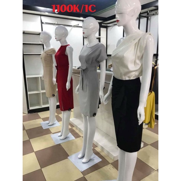 MANOCANH NỮ CẢ NGƯỜI MÔI ĐỎ- canh trưng quần áo shop thời trang