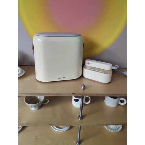 Bàn Là Gấp Gọn Kèm Máy Sấy Đồ Lót DAEWOO HI-031 - Cáo Đeo Nơ