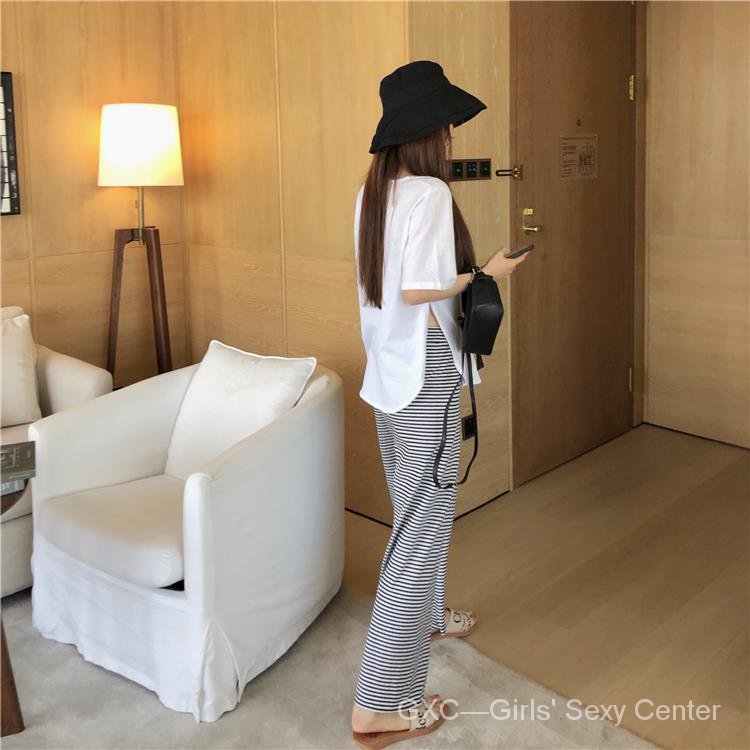 Bộ Áo Thun Trắng Dáng Rộng Xẻ Tà Phối Quần Dài Kẻ Sọc Thời Trang Xuân Hè Mới 2021 Cho Nữ | BigBuy360 - bigbuy360.vn