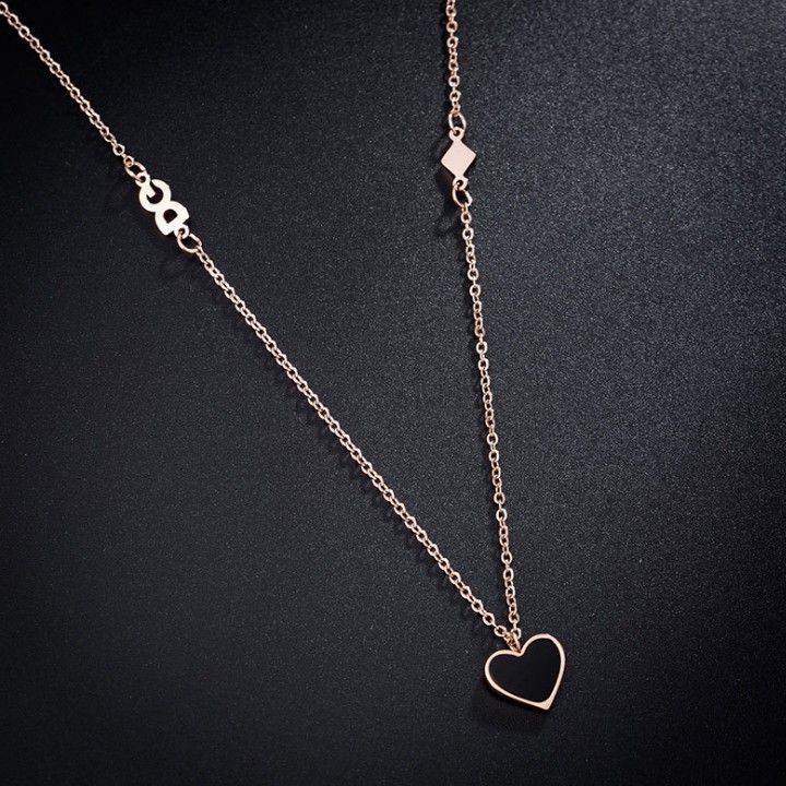 Dây Chuyền Trái Tim Titan Không Đen TT 1760