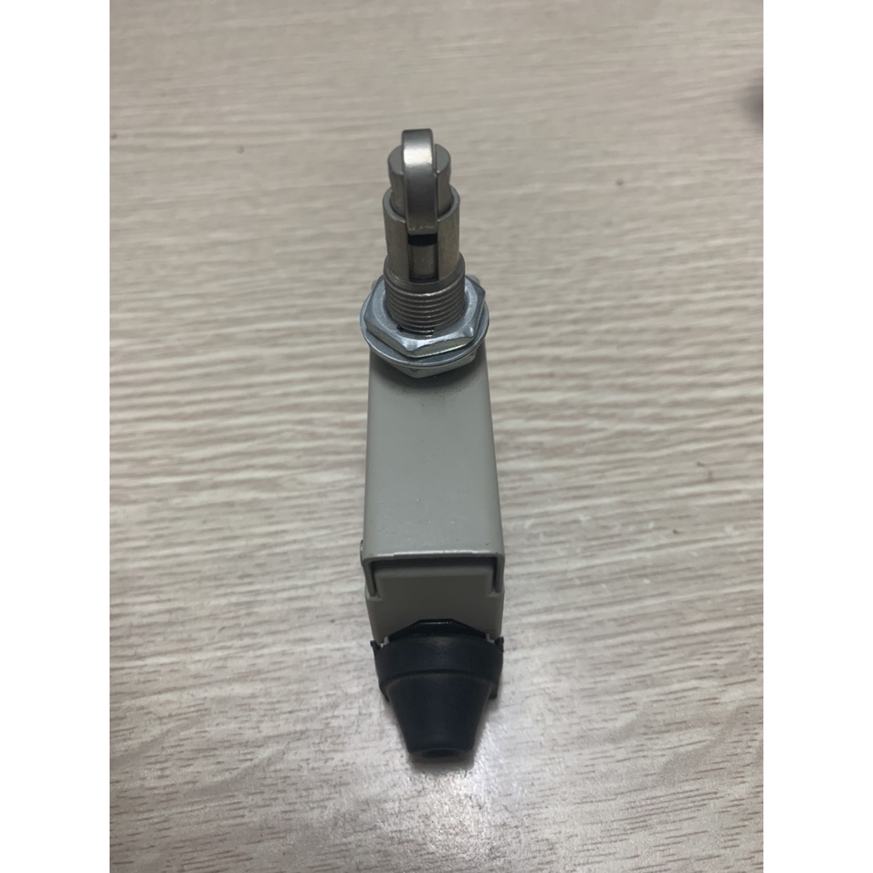 Công tắc hành trình YBLXW-6/11ZL  Chint