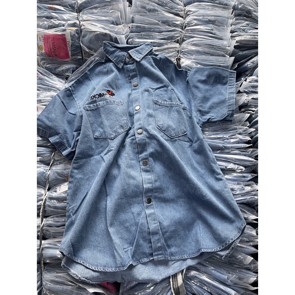 Áo sơ mi bò cộc tay 2 túi thêu chữ micky