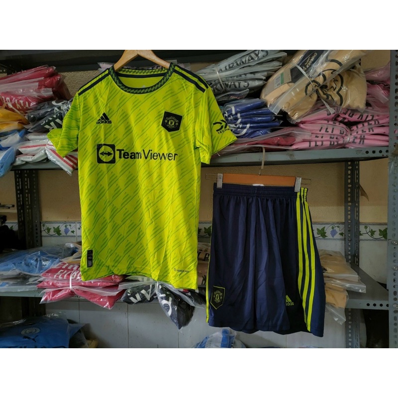 Quần áo bóng đá MU thái màu Xanh chuối bản fan - logo thêu