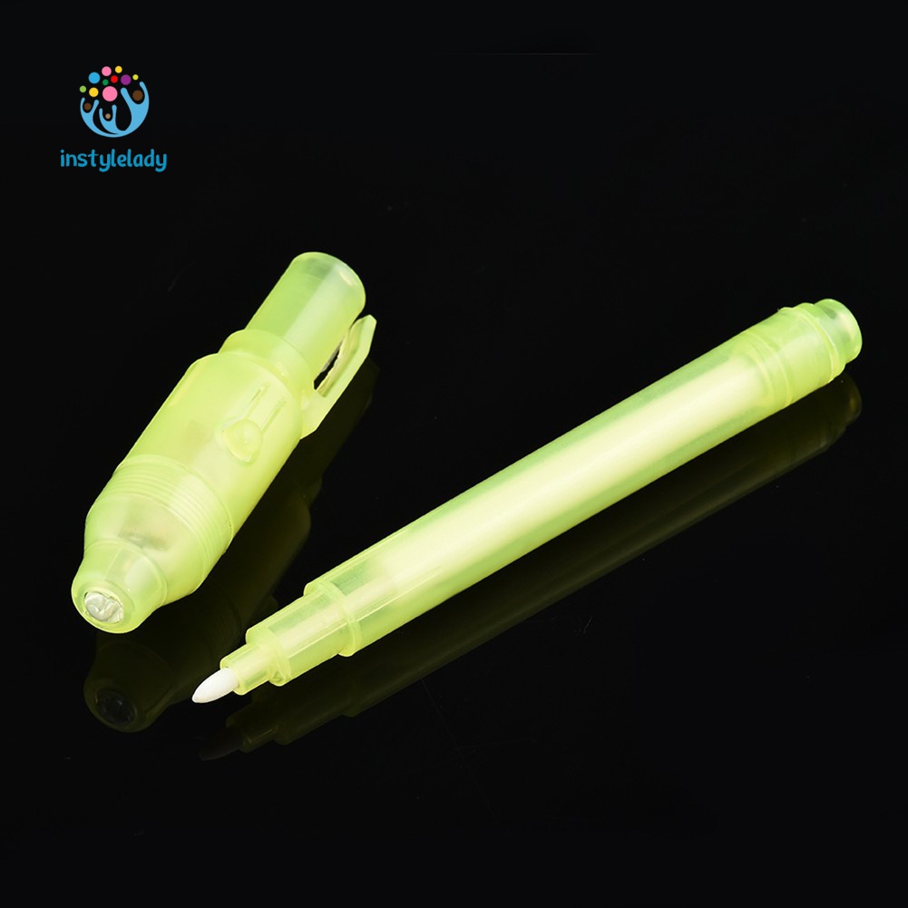 3 Bút mực tàng hình để viết thông điệp bí ẩn hiện lên bằng cách soi đèn UV