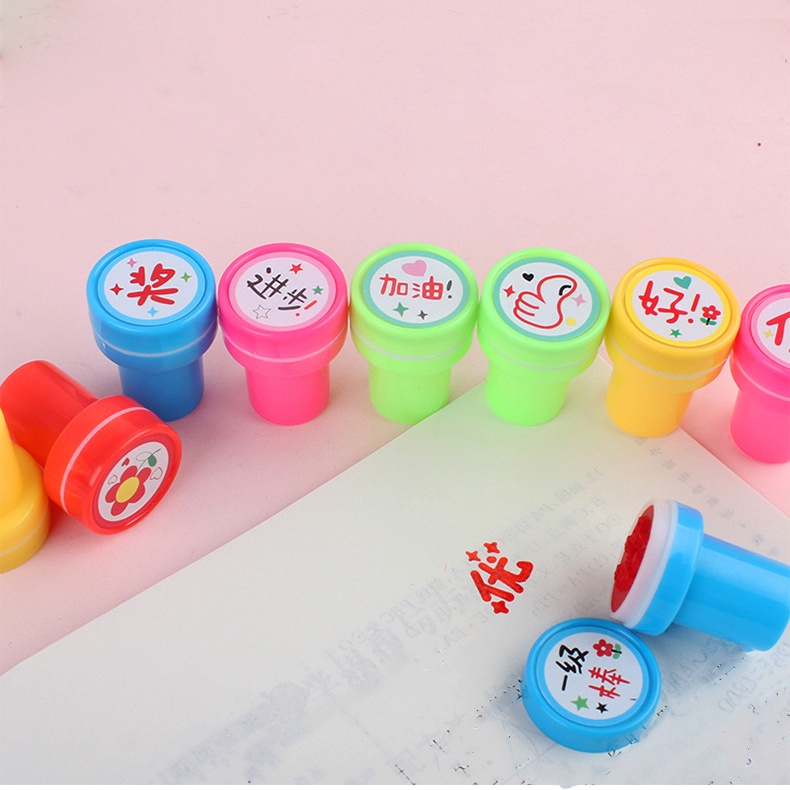 Hộp 10 con dấu hoạt hình cute dễ thương tạo động lực khích lệ dành cho bé