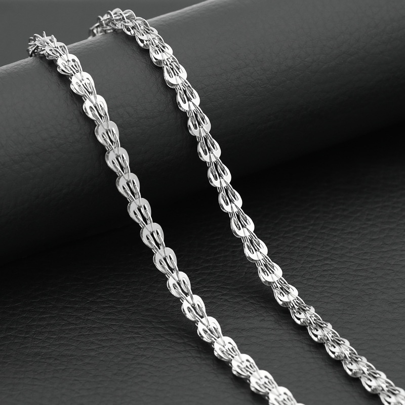 Lắc tay nữ titan kiểu đuôi phụng 5mm màu trắng sáng đẹp, không đen, đem lại vẻ quyến rũ cho đôi tay của bạn