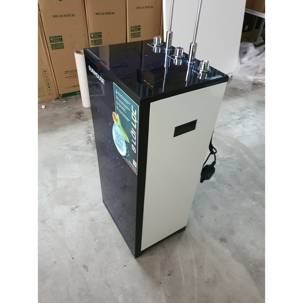Máy lọc nước RO nóng nguội lạnh Sunhouse SHA76215CK 9 lõi