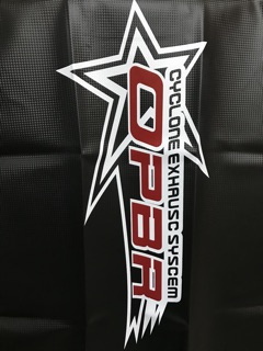 Da yên Carbon logo lớn