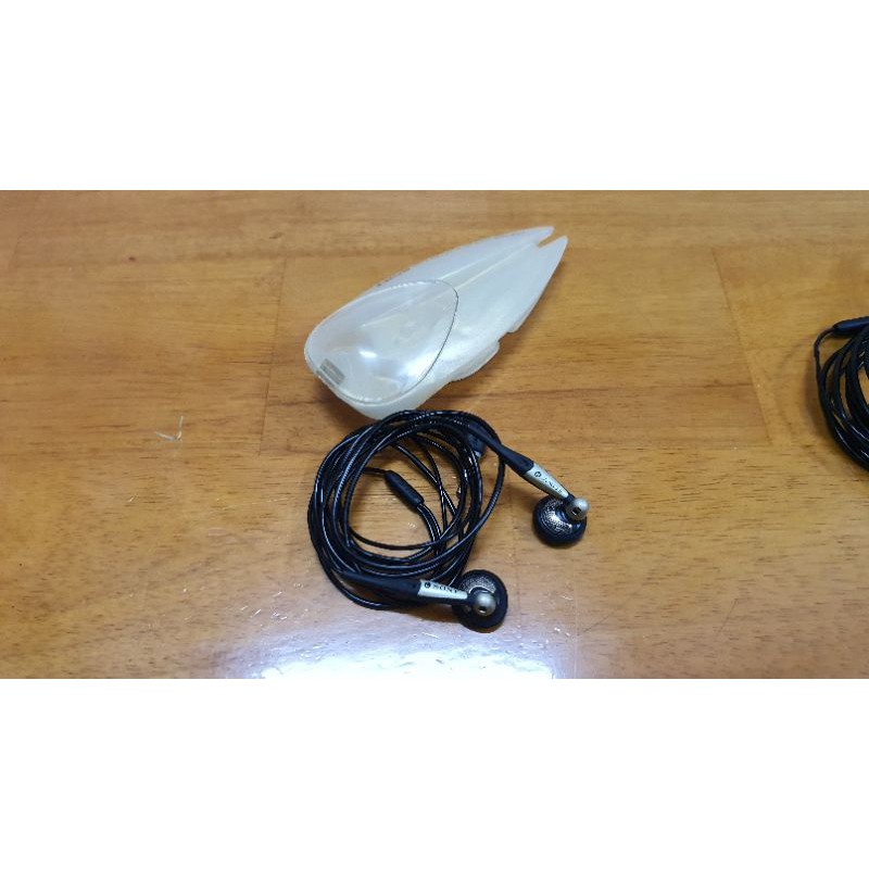 Tai nghe Sony MDR-E888 silver