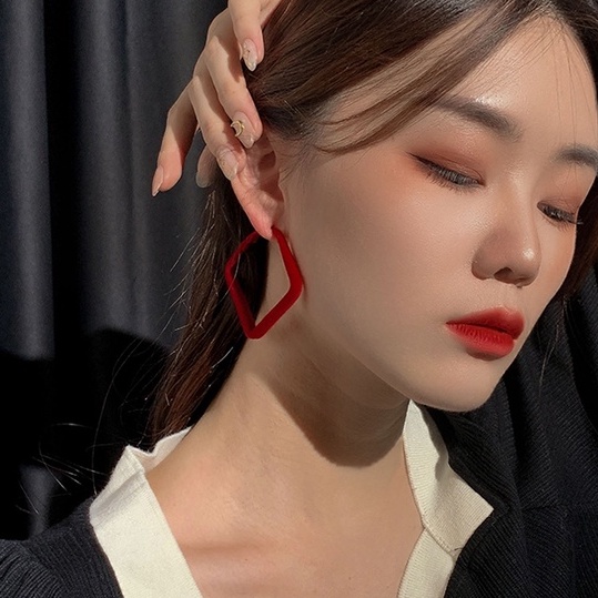 Bông tai bông phong cách Hàn Quốc
