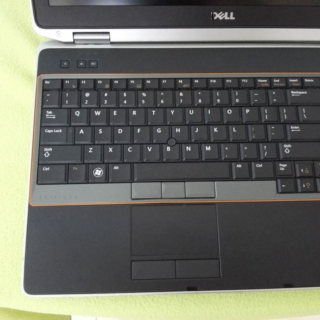 Laptop văn phòng Dell Latitude E6520 (Core i5-2520M, Ram 4G, Ssd 128G, 15.6 inch)