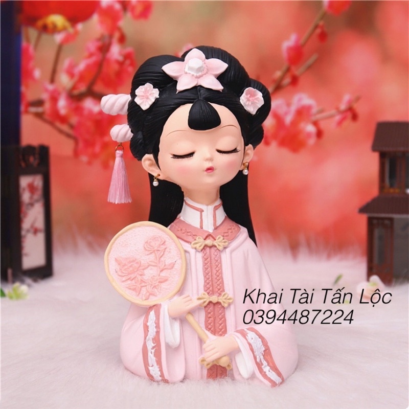 Tượng cô gái cổ trang cầm quạt cao 9,5cm