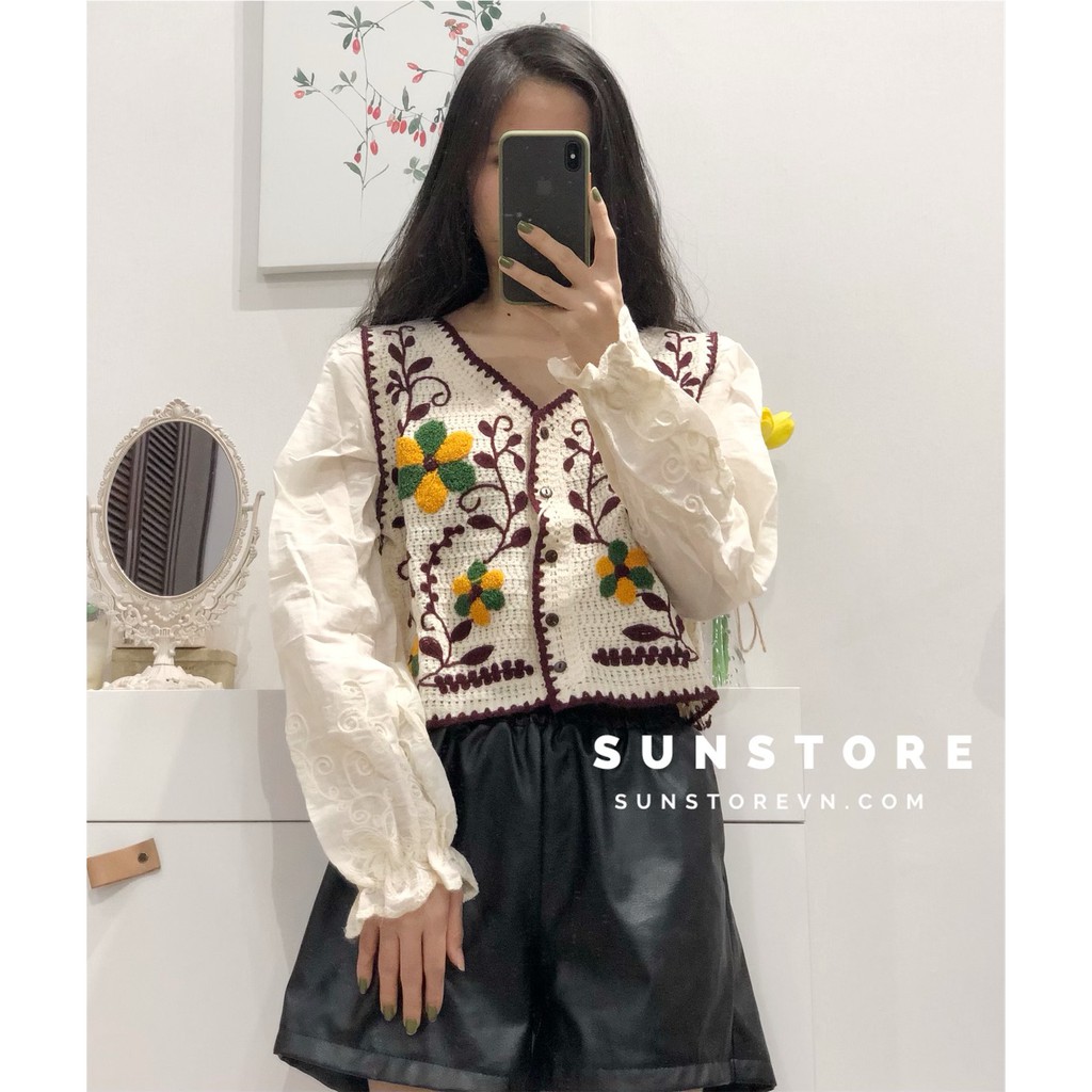 Áo kiểu croptop tay dài phong cách cổ điển thêu hoa lá Ulzzang