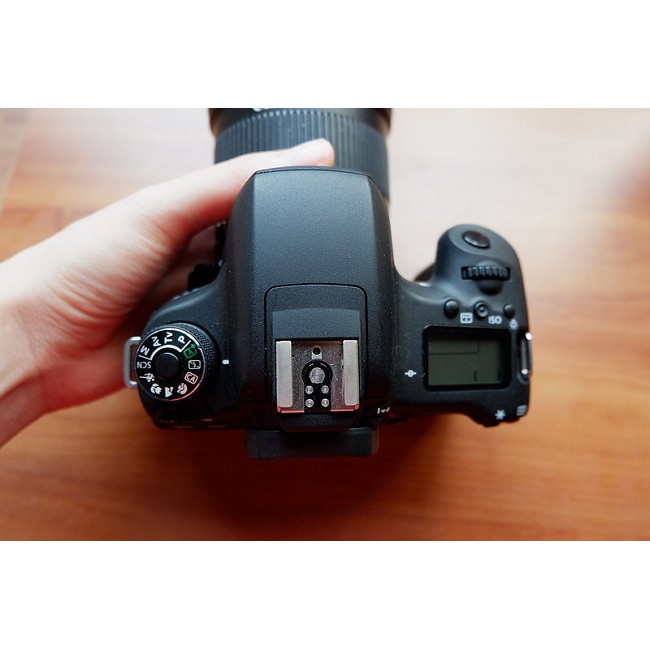 Máy ảnh Canon 760D + kit 18-55mm IS STM - APS-C 24.2 Megapixel - Quay Full HD - Wifi - Mới 90%
