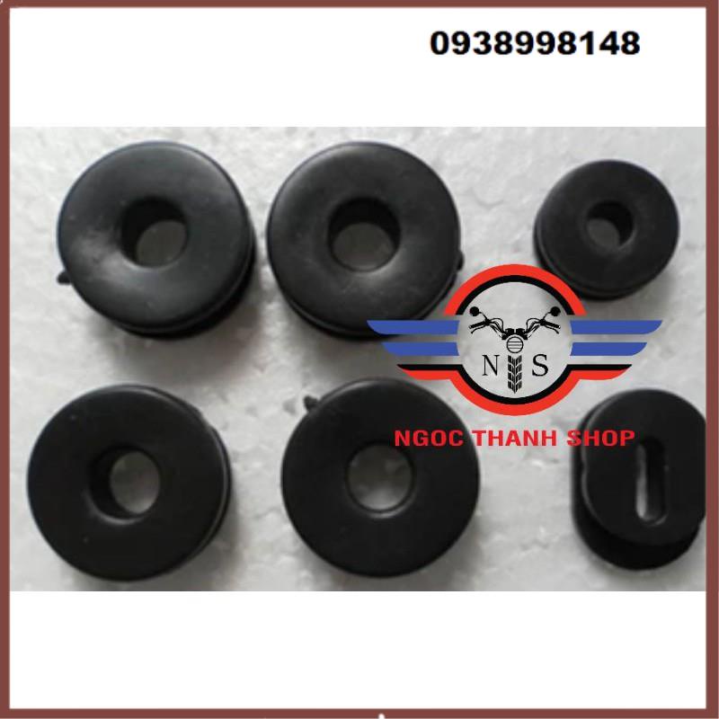 Bộ chân Cao Su Gài Cốp cho dòng xe Suzuki -NTS