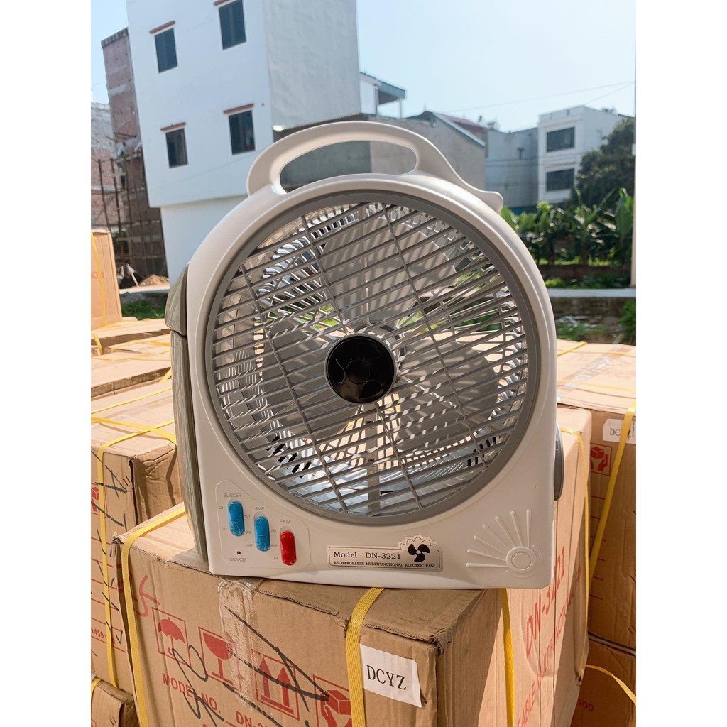 Quạt Tích Điện Hai Bình Ac quy có đèn led thời gian dùng trên 8h,siêu tiết kiệm điện | BigBuy360 - bigbuy360.vn