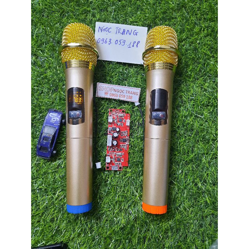( HÀNG MỚI VỀ) Micro Không Dây Giành Cho Loa Kéo Phiên Bản Mới 2020 - Set Tần Số Ngay Trên Thân Micro- Giá 1 Cặp