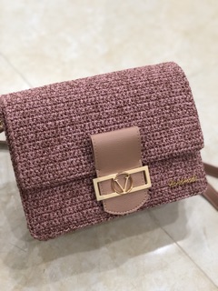 Set phụ kiện làm túi khoá V