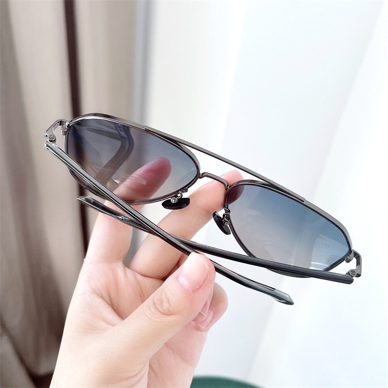 Kính Mát Gọng Kim Loại Chống Tia UV Phong Cách Cổ Điển Thời Trang Cho Nam