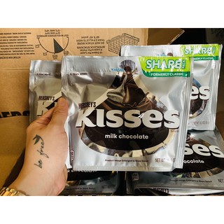 Chocolate sữa kisses phiên bản share pack 283g